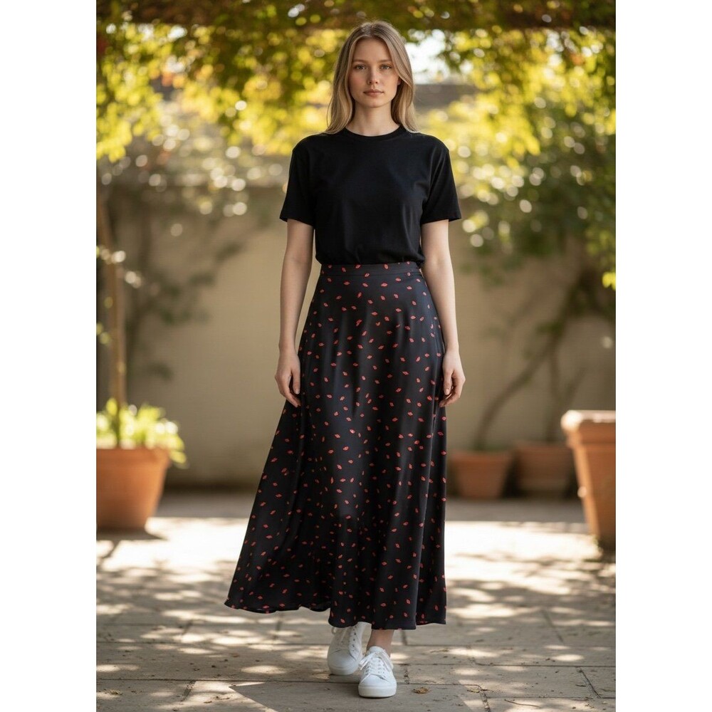 A New Day medium black skirt with red lips NEW NWT